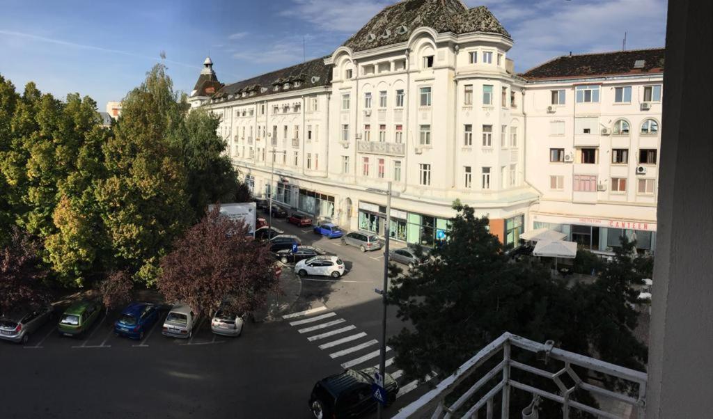 Old Town English Park Residence クラヨーヴァ エクステリア 写真