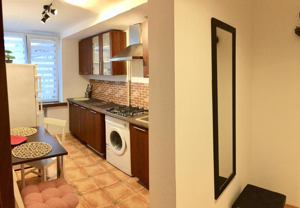 Old Town English Park Residence クラヨーヴァ エクステリア 写真
